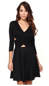 Vestido Feminino Evasê com X Frontal Preto